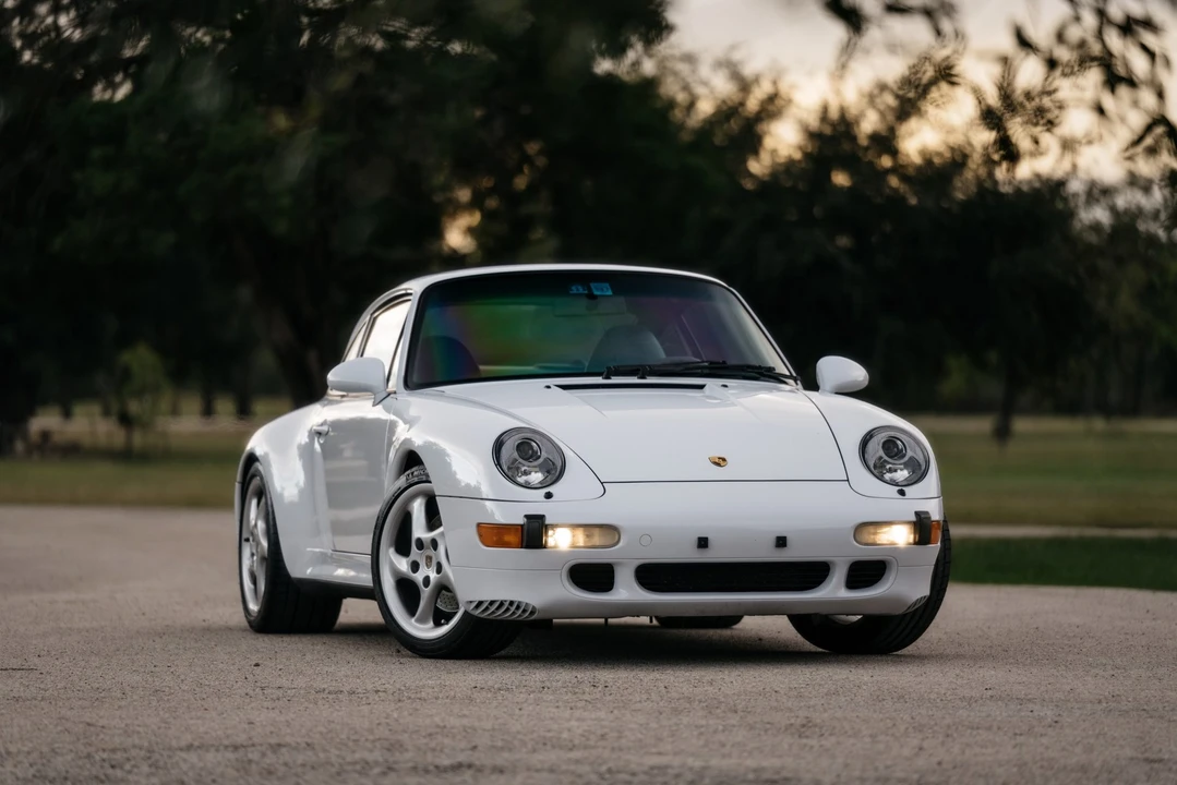 1998 Porsche 993 Carrera 4S - Image 29 of 31