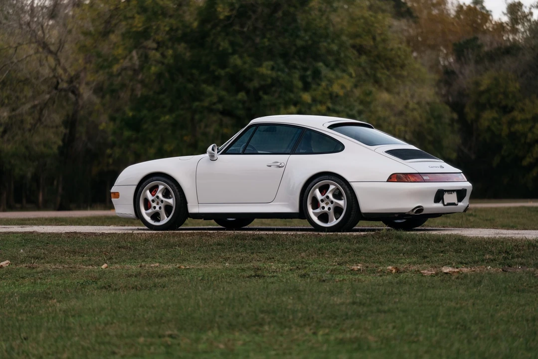 1998 Porsche 993 Carrera 4S - Image 11 of 31