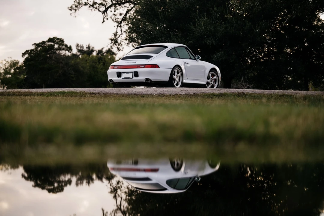 1998 Porsche 993 Carrera 4S - Image 18 of 31