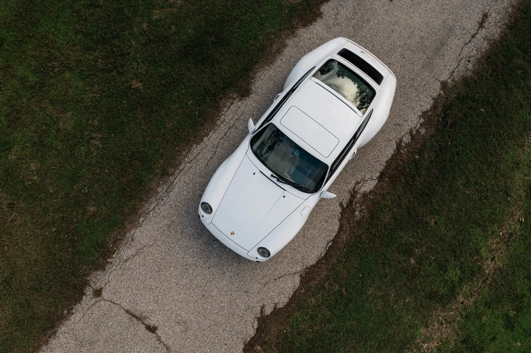 1998 Porsche 993 Carrera 4S - Image 3 of 31