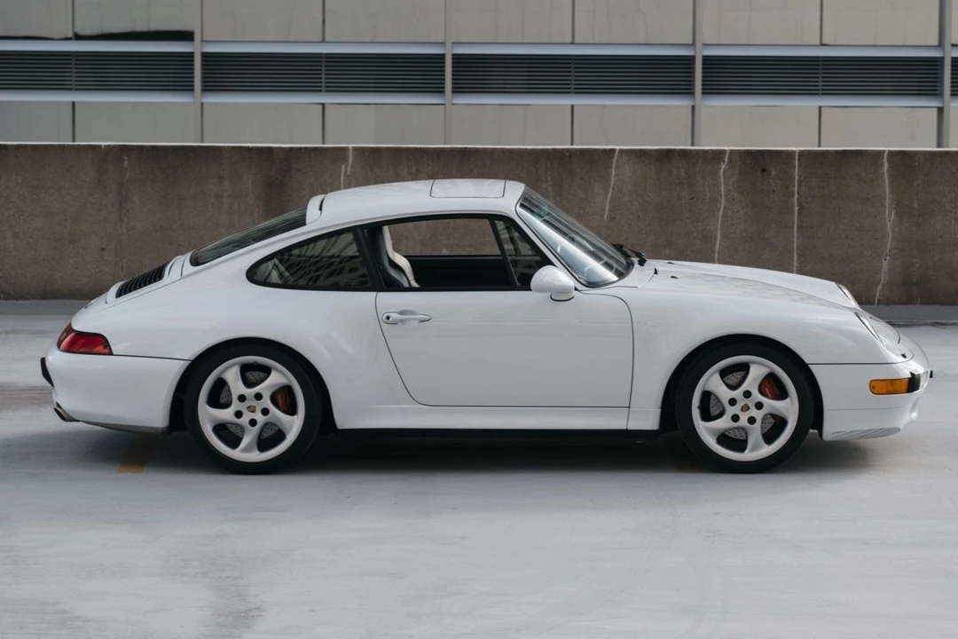 1998 Porsche 993 Carrera 4S - Image 13 of 31