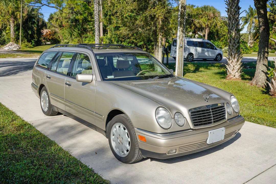 1998 Mercedes-Benz W210 E-Class - Image 2 of 31