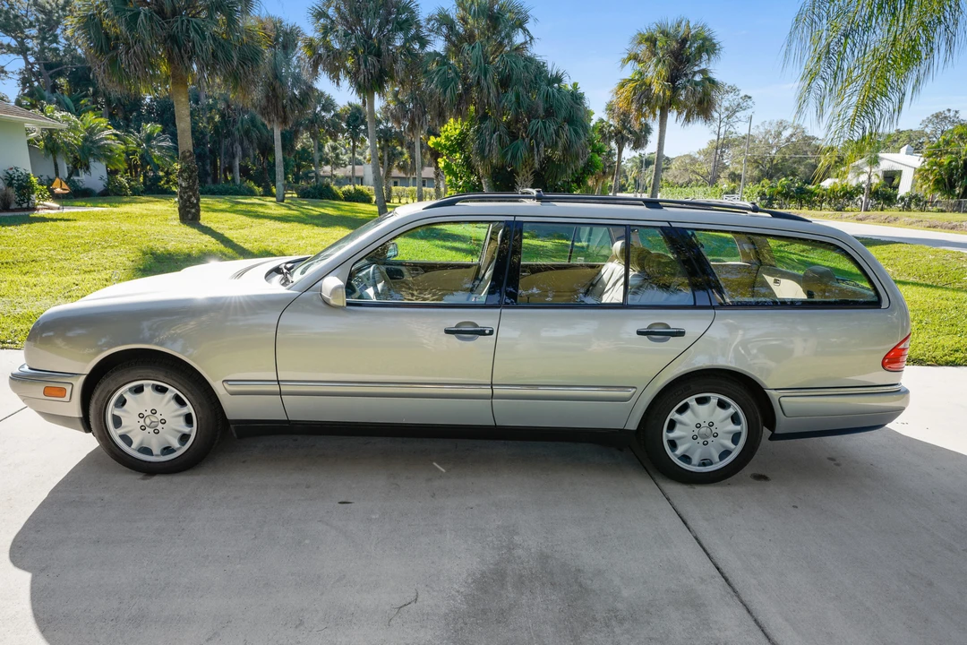 1998 Mercedes-Benz W210 E-Class - Image 9 of 31