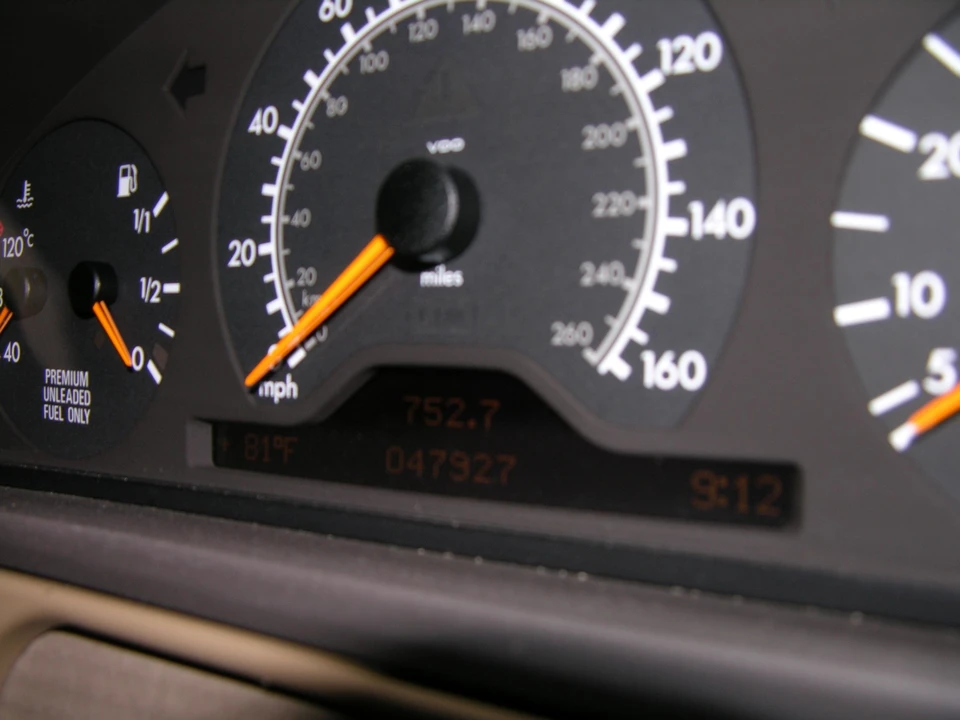 1998 Mercedes-Benz W210 E-Class - Image 25 of 31