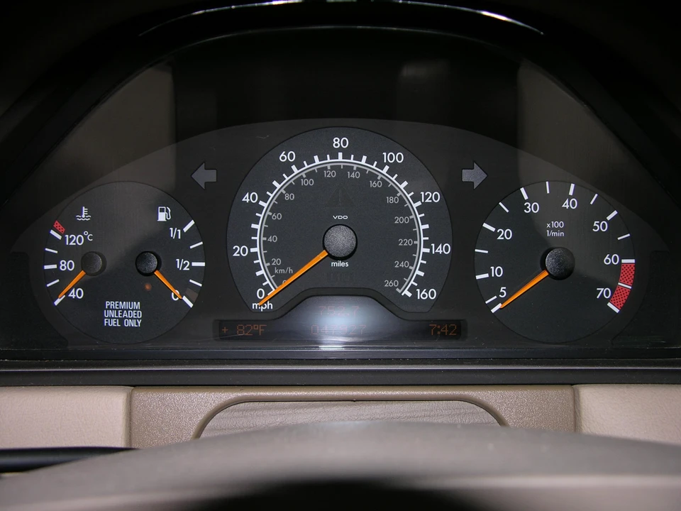 1998 Mercedes-Benz W210 E-Class - Image 24 of 31