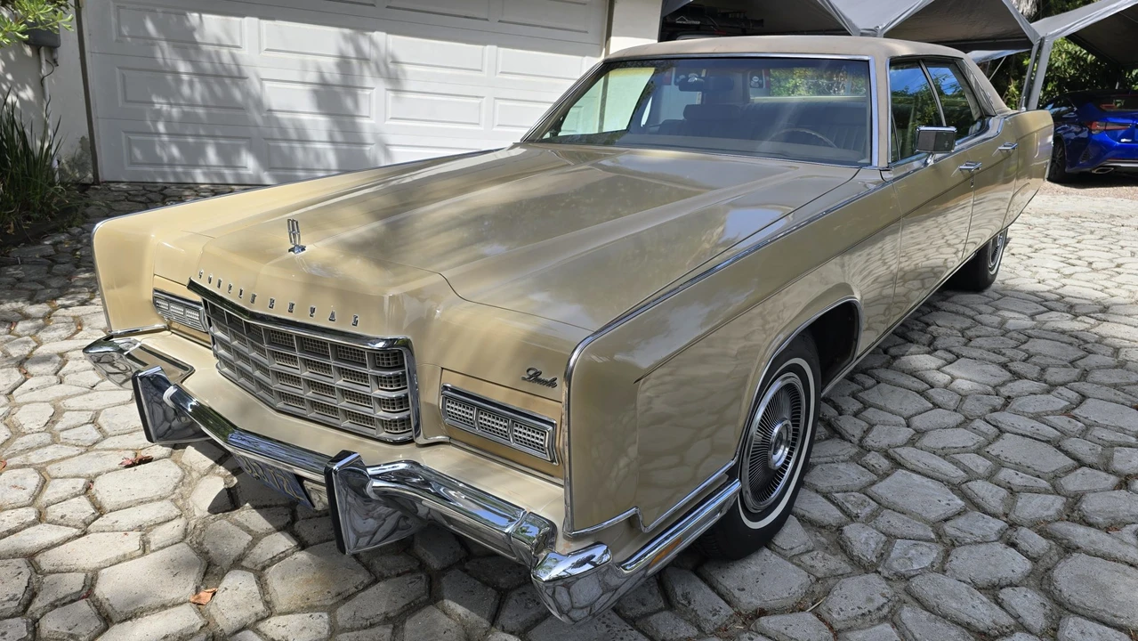 1973 Lincoln Continental 5th Gen - Image 2 of 31