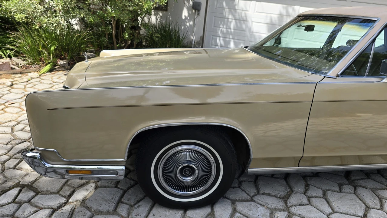 1973 Lincoln Continental 5th Gen - Image 16 of 31