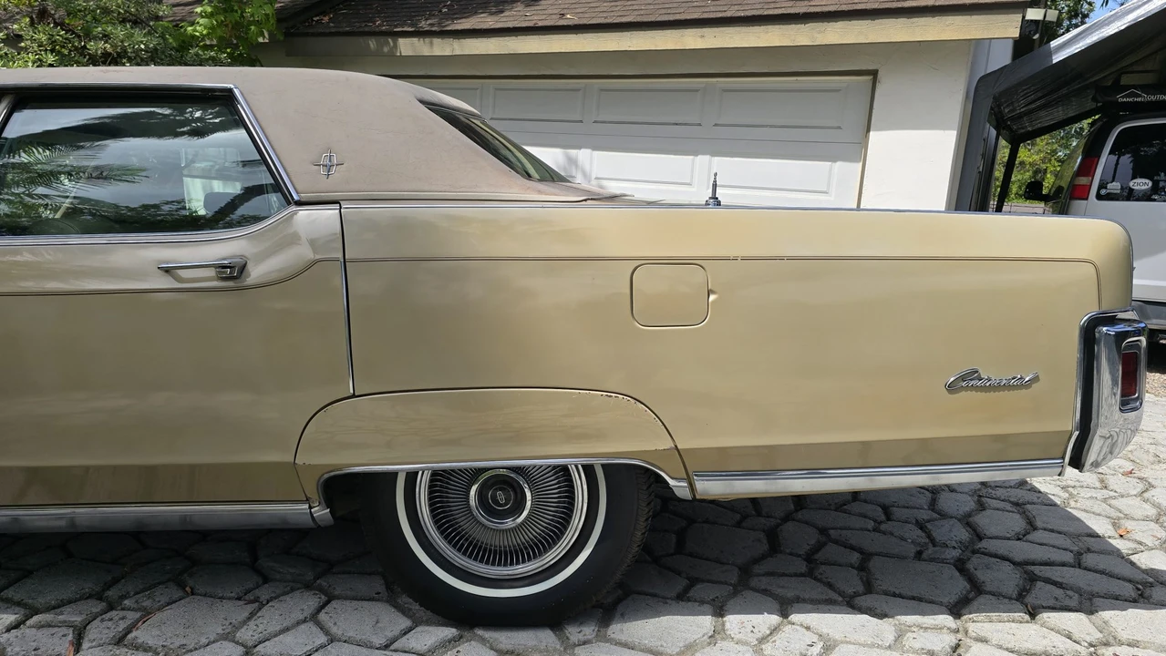 1973 Lincoln Continental 5th Gen - Image 18 of 31