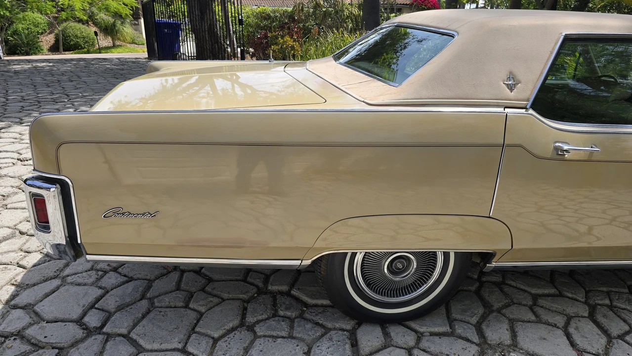 1973 Lincoln Continental 5th Gen - Image 20 of 31