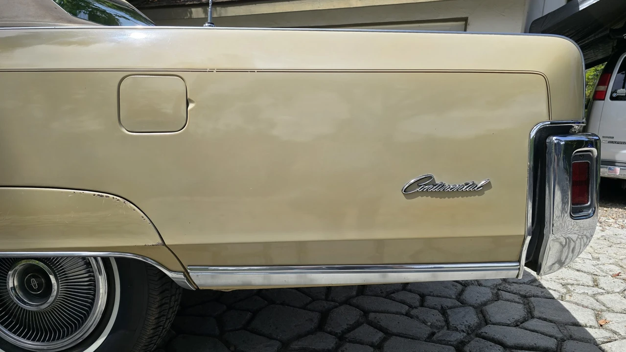 1973 Lincoln Continental 5th Gen - Image 30 of 31