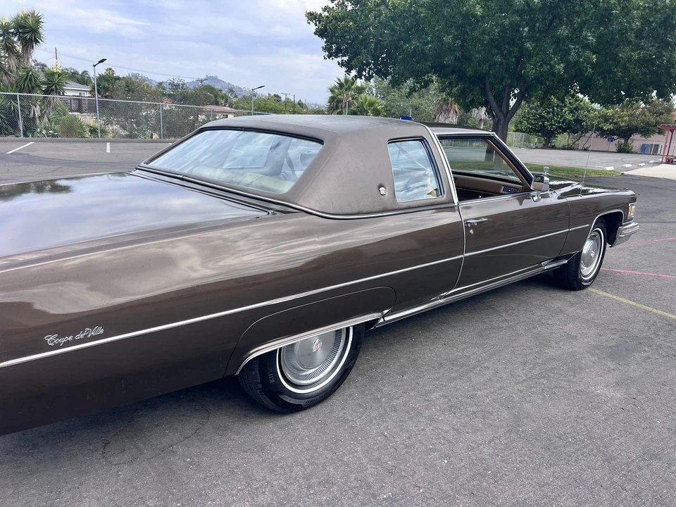 1976 Cadillac DeVille 4th Gen - Image 18 of 31