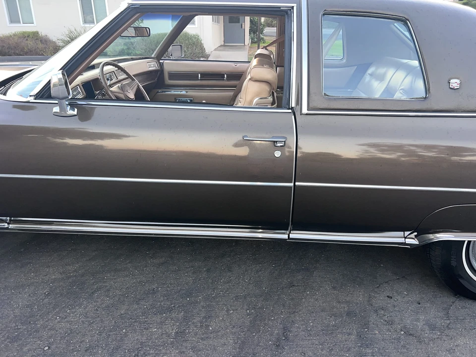 1976 Cadillac DeVille 4th Gen - Image 23 of 31