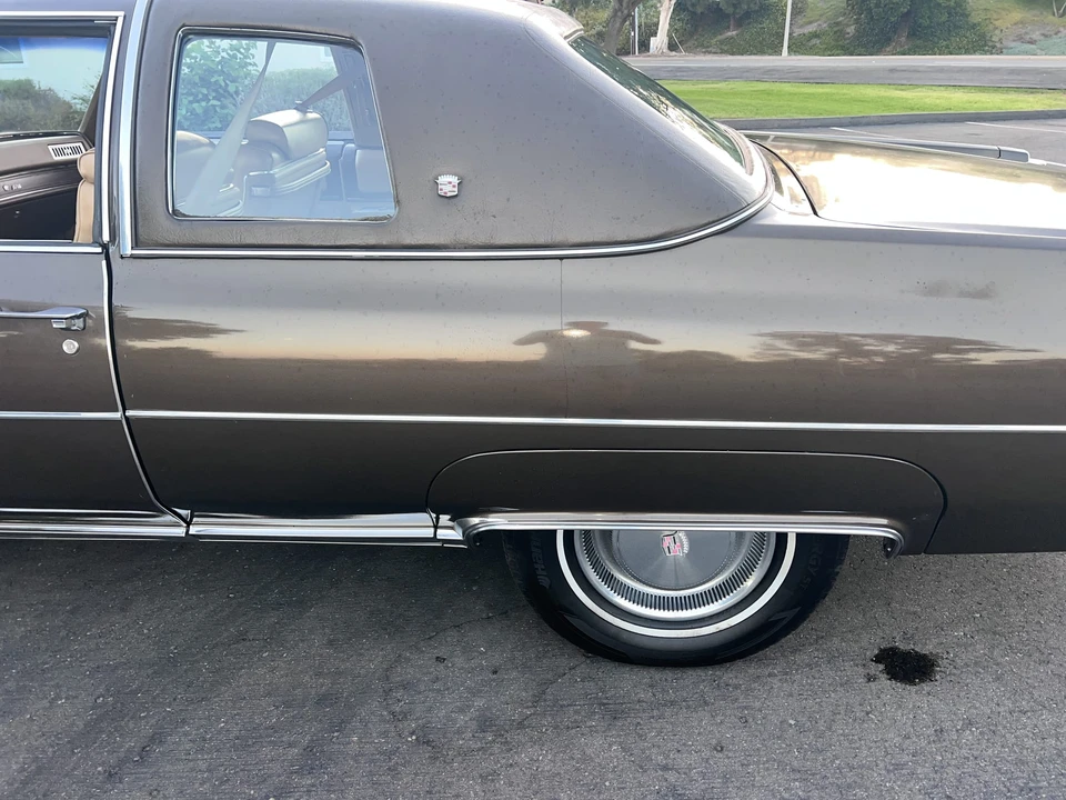 1976 Cadillac DeVille 4th Gen - Image 24 of 31