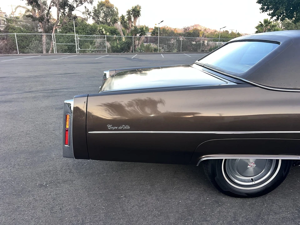 1976 Cadillac DeVille 4th Gen - Image 26 of 31