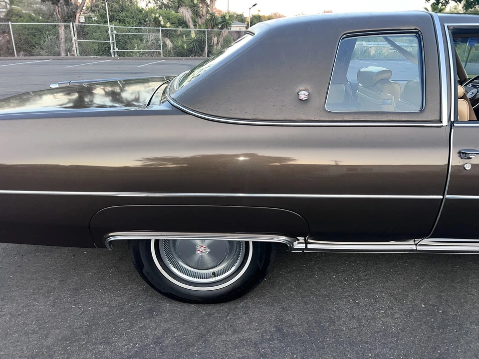 1976 Cadillac DeVille 4th Gen - Image 27 of 31
