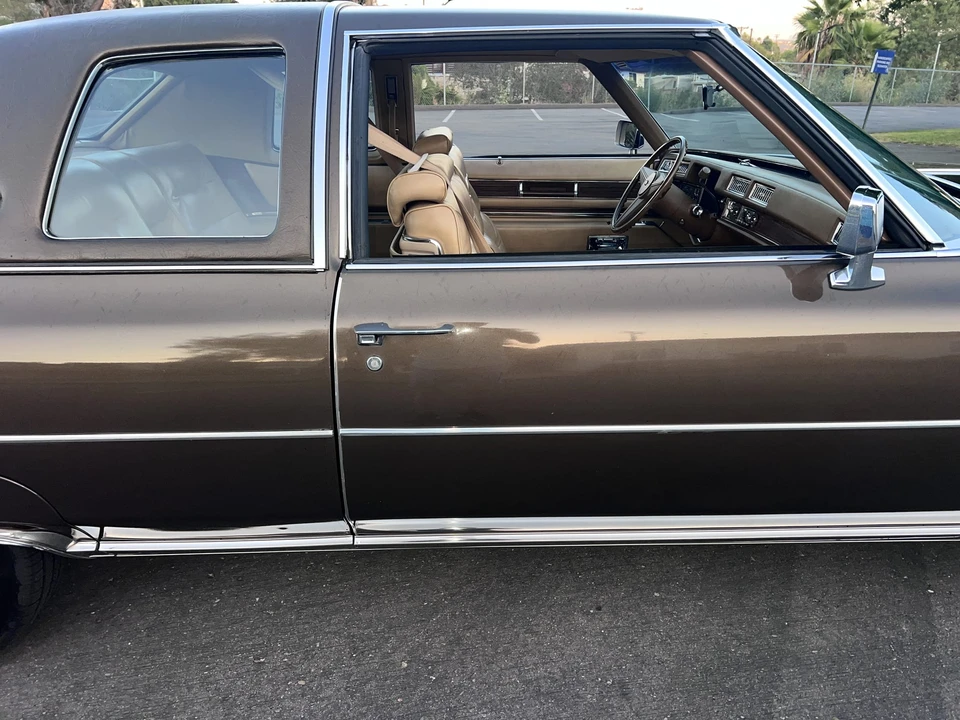 1976 Cadillac DeVille 4th Gen - Image 28 of 31