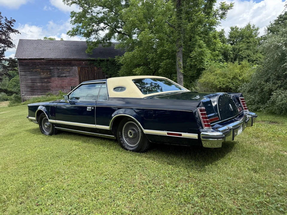 1977 Lincoln Continental Mark V - Image 19 of 31