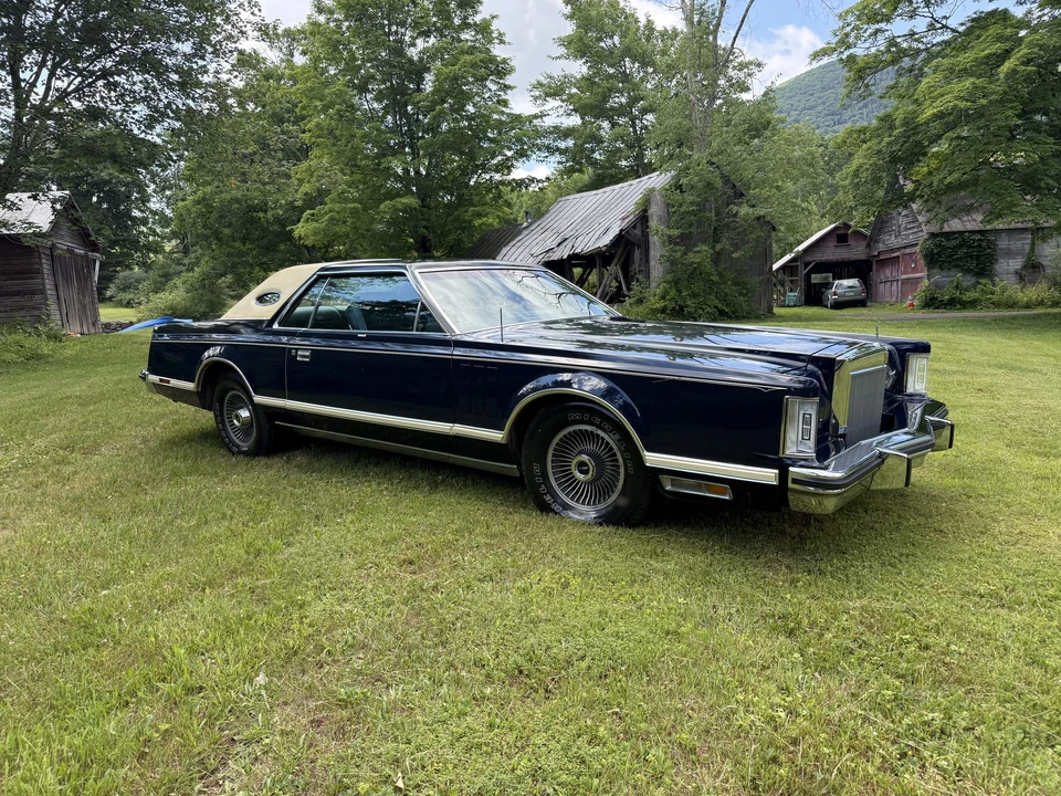 1977 Lincoln Continental Mark V - Image 3 of 31