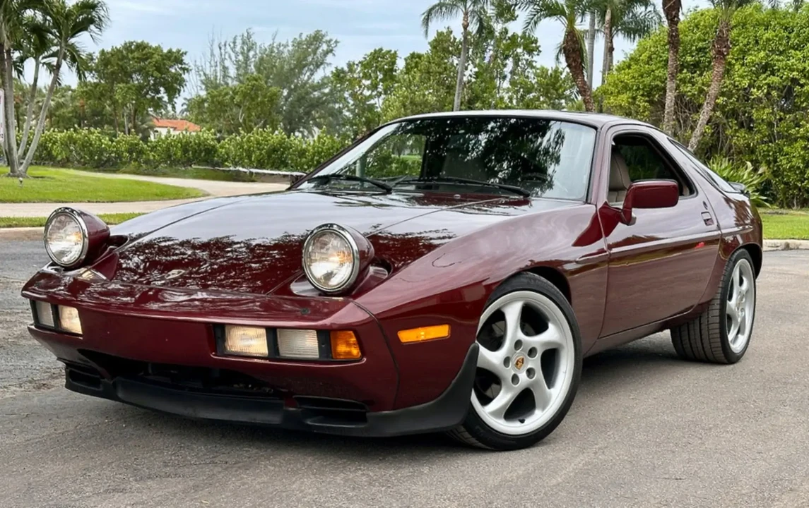 1984 Porsche 928 S - Image 4 of 6