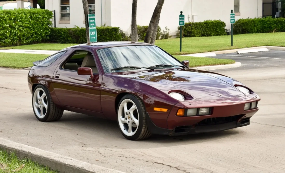 1984 Porsche 928 S - Image 2 of 6