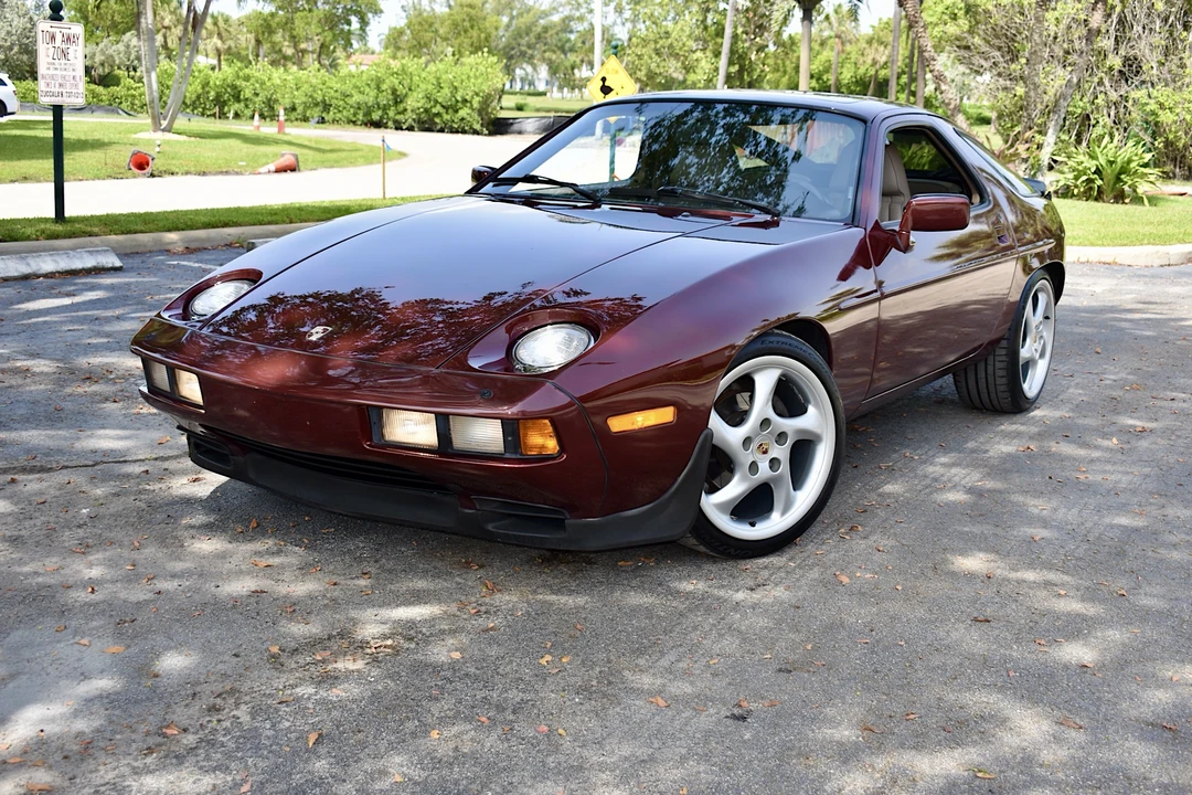 1984 Porsche 928 S - Image 6 of 31