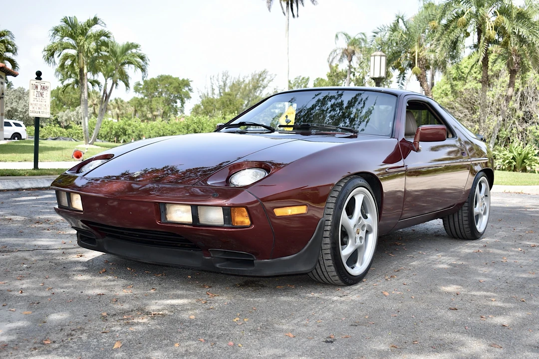 1984 Porsche 928 S - Image 5 of 31