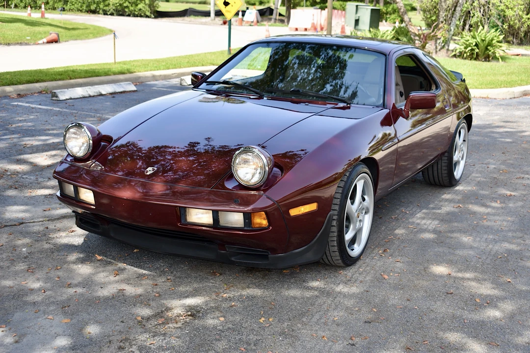 1984 Porsche 928 S - Image 16 of 31
