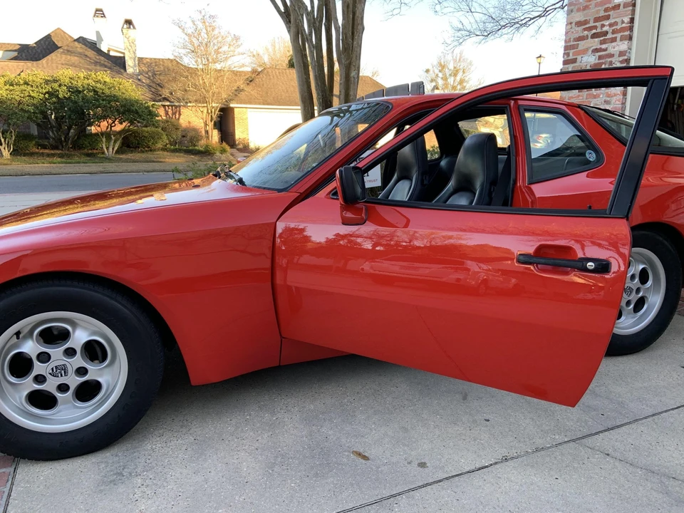 1985 Porsche 944 - Image 25 of 31