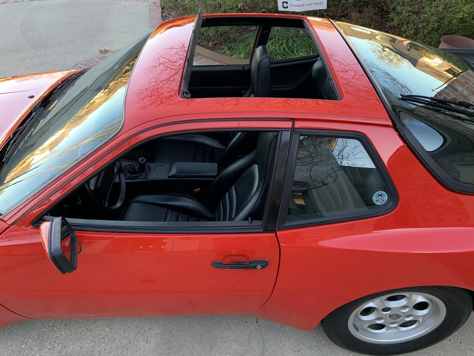 1985 Porsche 944 - Image 28 of 31