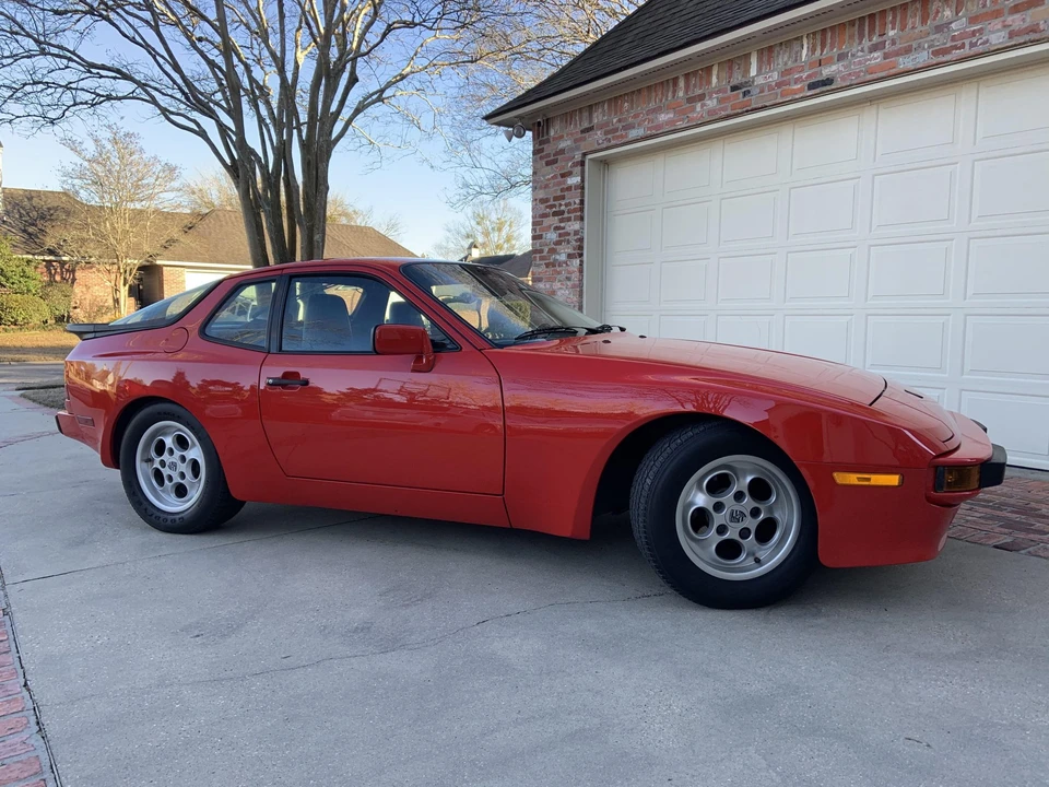 1985 Porsche 944 - Image 11 of 31