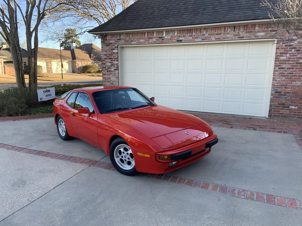 1985 Porsche 944 - Image 5 of 31