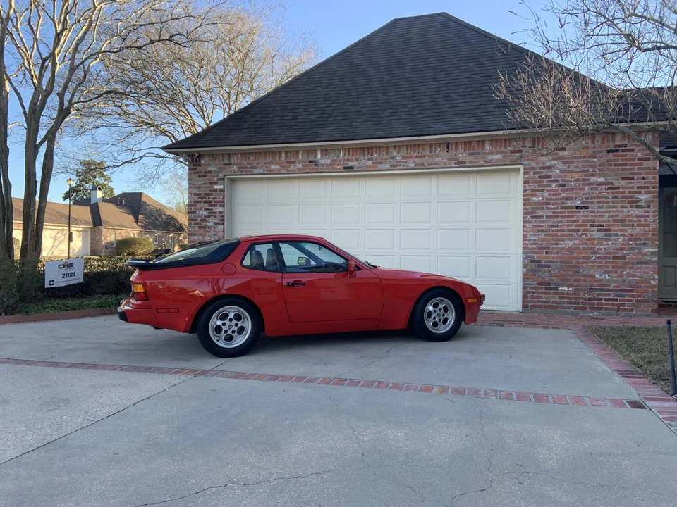 1985 Porsche 944 - Image 14 of 31