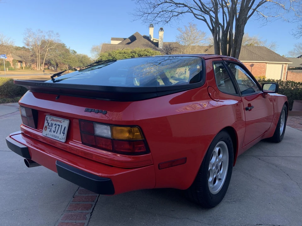 1985 Porsche 944 - Image 17 of 31