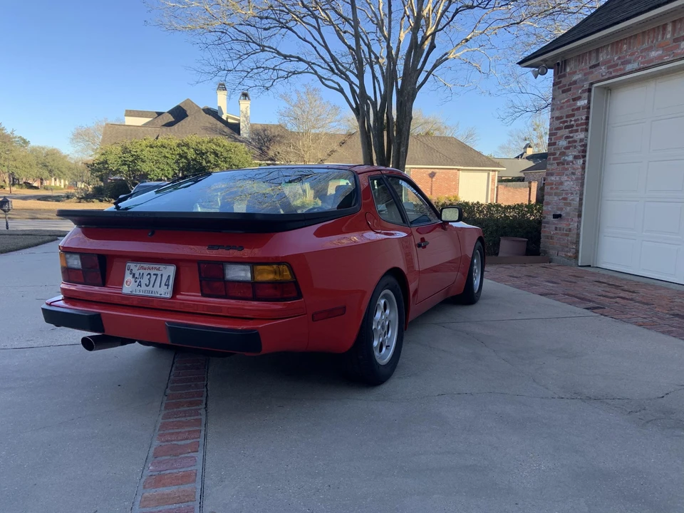 1985 Porsche 944 - Image 18 of 31