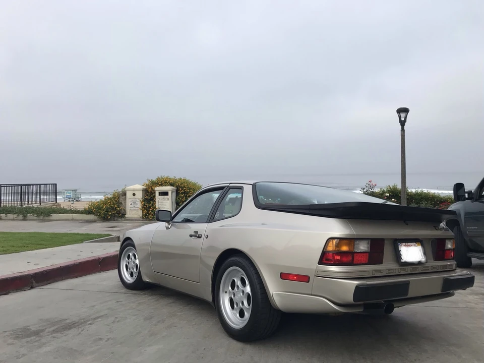 1986 Porsche 944 Turbo - Image 10 of 31