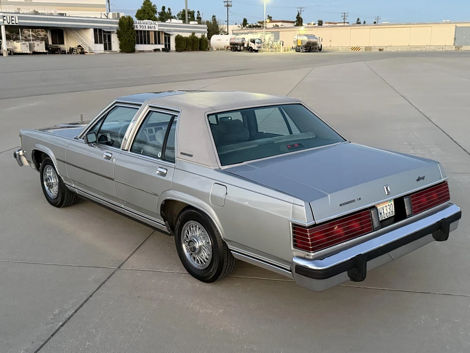 1987 Mercury Grand Marquis - Image 28 of 31