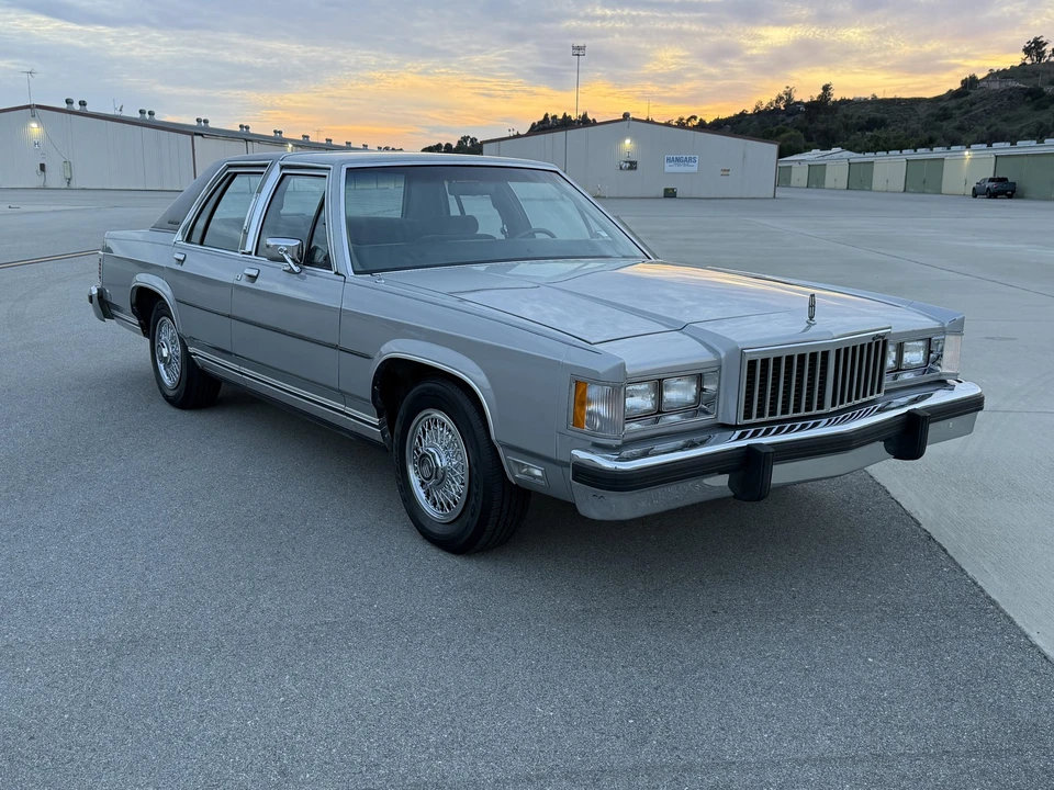 1987 Mercury Grand Marquis - Image 2 of 31