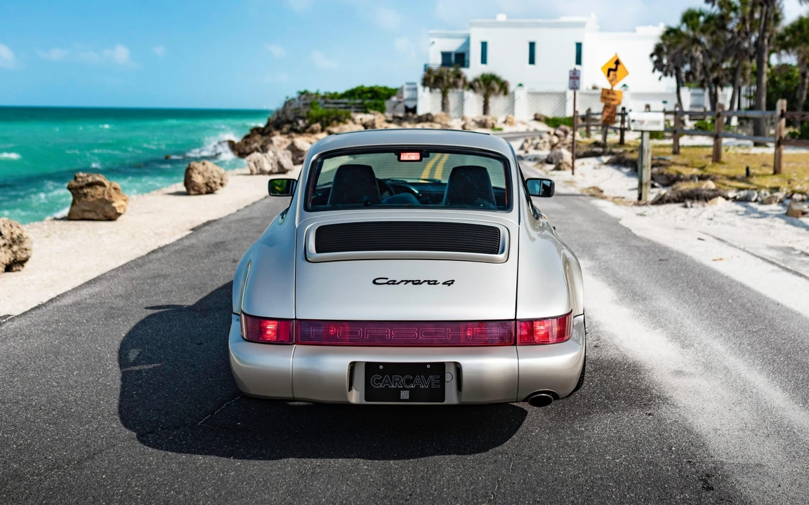 1989 Porsche 964 Carrera 4 - Image 9 of 31