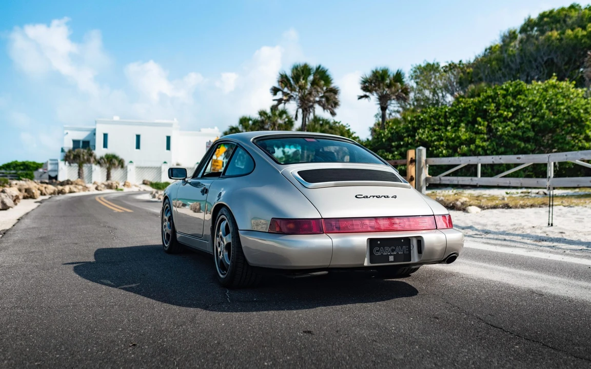 1989 Porsche 964 Carrera 4 - Image 12 of 31