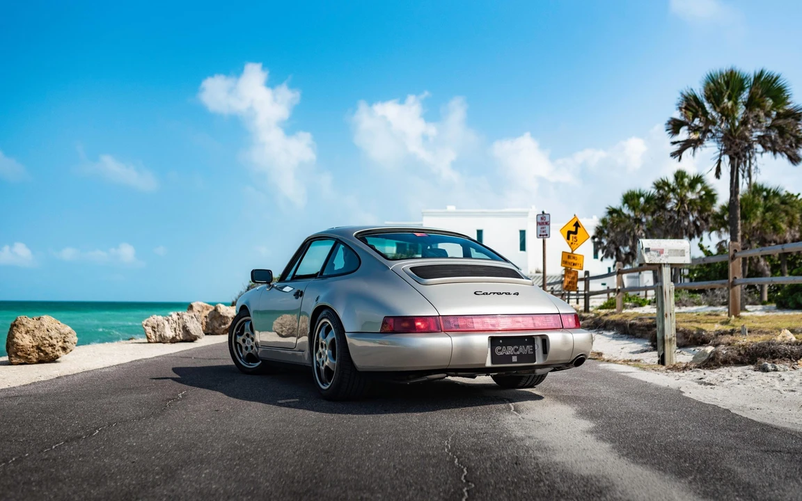 1989 Porsche 964 Carrera 4 - Image 13 of 31