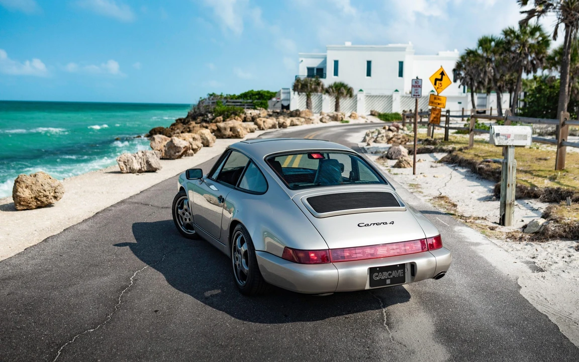 1989 Porsche 964 Carrera 4 - Image 14 of 31