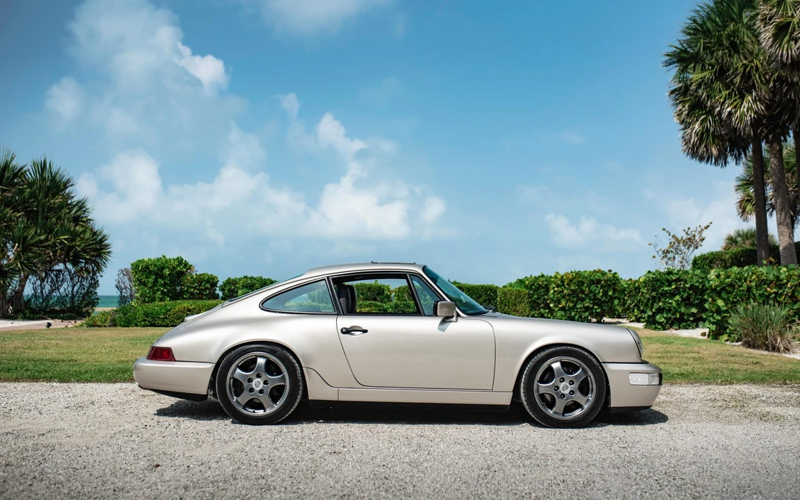 1989 Porsche 964 Carrera 4 - Image 25 of 31