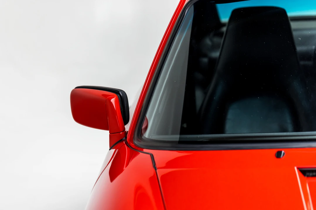1989 Porsche 964 Carrera 4 - Image 27 of 31