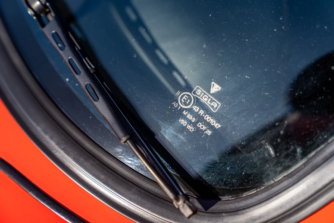 1989 Porsche 964 Carrera 4 - Image 27 of 31