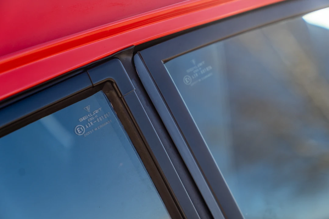 1989 Porsche 964 Carrera 4 - Image 30 of 31