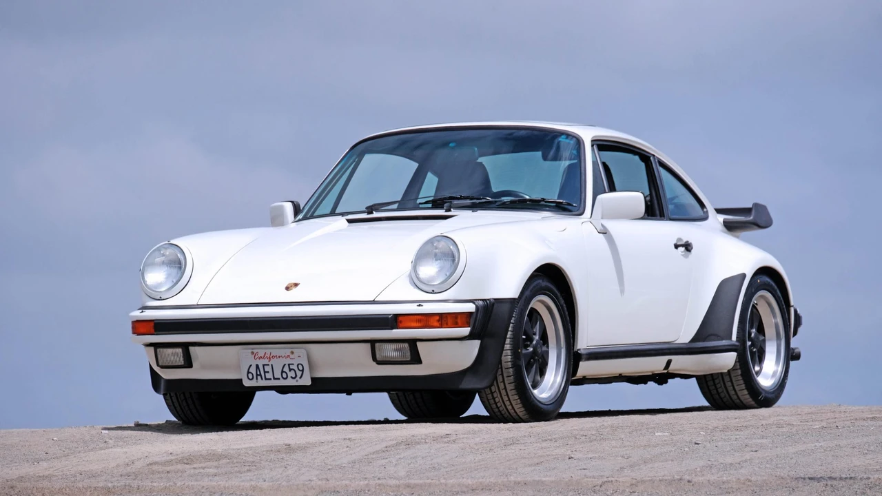 1989 Porsche 930 Turbo - Image 13 of 31