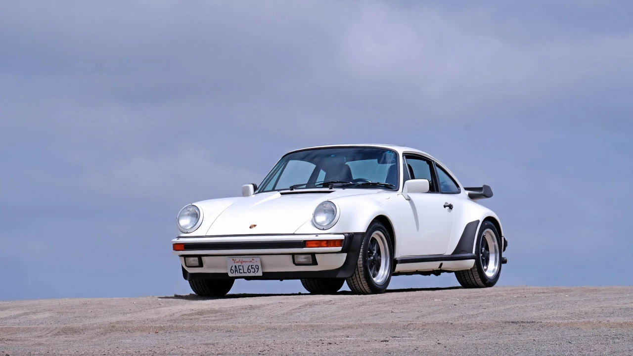 1989 Porsche 930 Turbo - Image 14 of 31