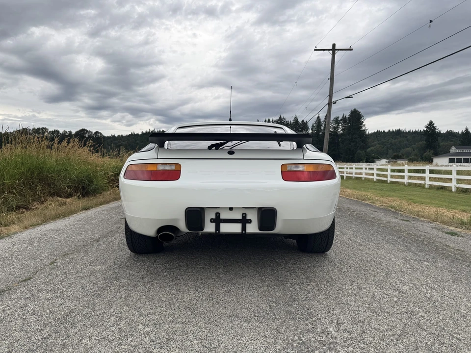1989 Porsche 928 S4 - Image 10 of 31