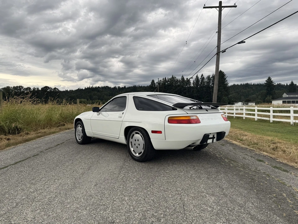 1989 Porsche 928 S4 - Image 14 of 31