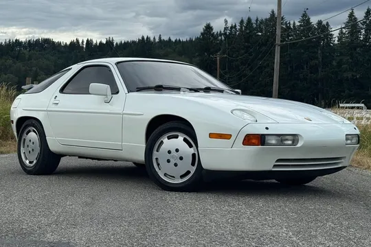 1989 Porsche 928 S4